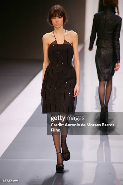 Sheila Marquez wearing Akris Fall/Winter 2007