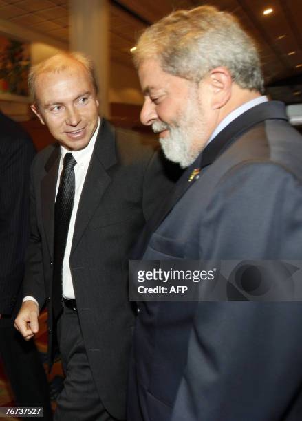 Brazilian president Luiz Inacio Lula da Silva meet with Christian Rynning-Tonnesen, CEO of Norske Skog, the major Norwegian pulp and paper...