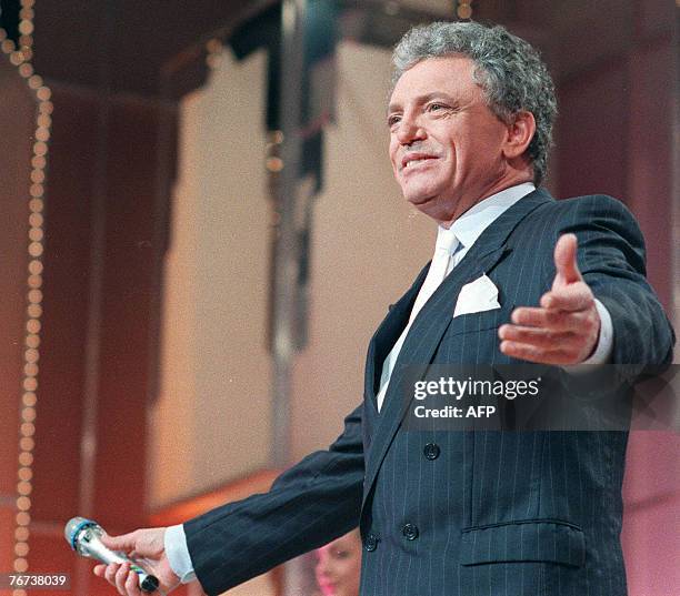 Picture taken 21 December 1998 at the Empire Theater in Paris, shows French TV host Jacques Martin. Martin, the first husband of French first lady...