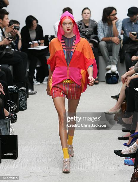 Model walks out at the Louise Goldin catwalk show during London Fashion Week 2007 at the Topshop show space on September 16, 2007 in London, England.