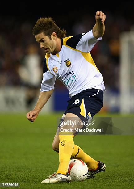 Dean Heffernan of the Mariners controls the ball during the round four A-League match between the Melbourne Victory and the Central Coast Mariners at...