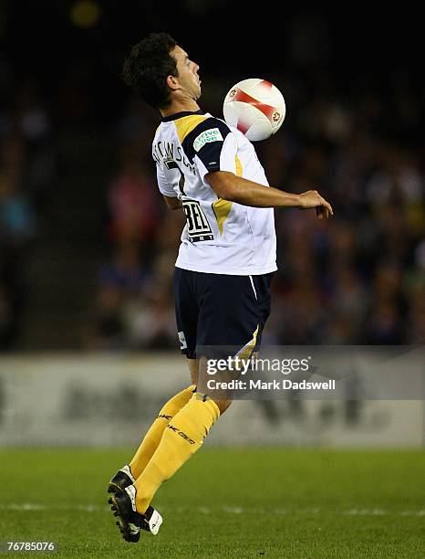 John Hutchinson of the Mariners controls the ball during the round four A-League match between the Melbourne Victory and the Central Coast Mariners...