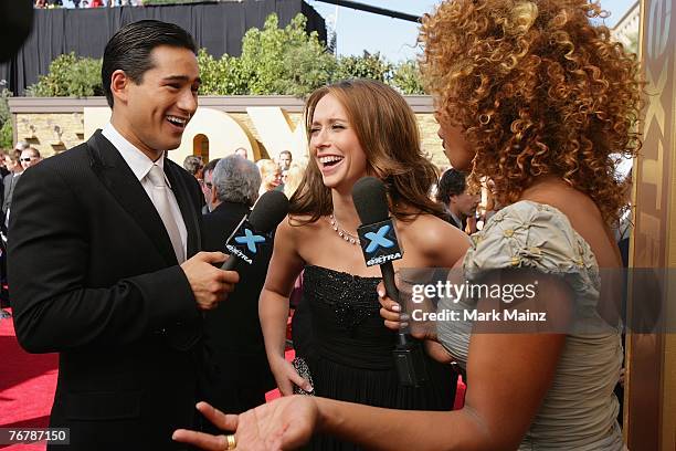 Actress Jennifer Love Hewitt attends an interview with Extra's Mario Lopez and Tanika Ray during the 59th Annual Primetime Emmy Awards at the Shrine...