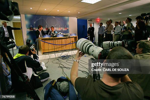 Chelsea's football Manager Jose Mourinho talks to the media during a press conference at Stamford Bridge Stadium, London, 17 September 2007. Chelsea...