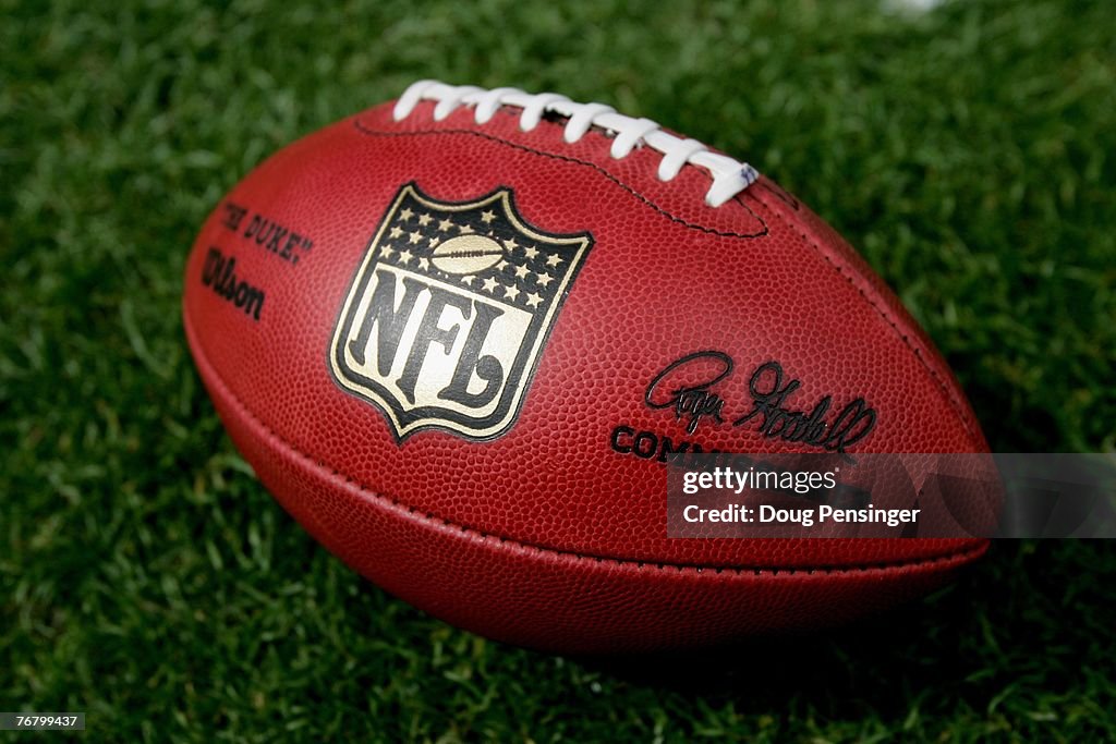 Oakland Raiders v Denver Broncos