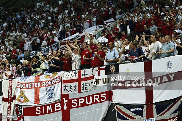 England fans during the Group F match against Argentina of the World Cup Group Stage played at the Sapporo Dome in Sapporo, Japan on June 7, 2002....
