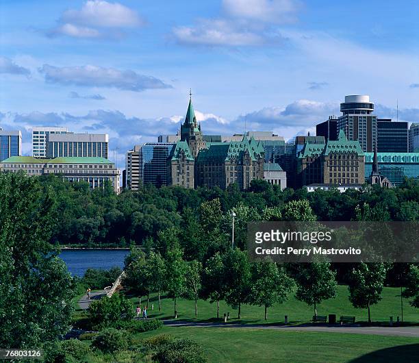 downtown ottawa skyline taken from hull, quebec, canada - ottawa skyline stock pictures, royalty-free photos & images