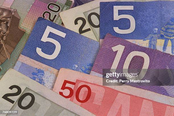 canadian currency bank notes - twenty canadian dollar note stock pictures, royalty-free photos & images