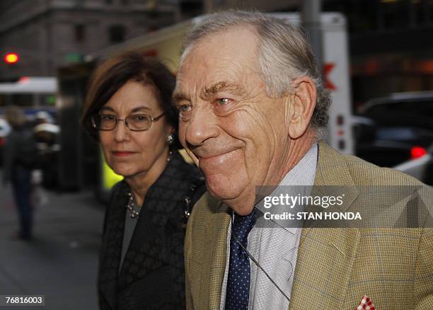 Minutes" correspondent Morley Safer and his wife arrive for a screening of "Feast of Love" 17 September 2007 at a theater in New York. AFP PHOTO/Stan...