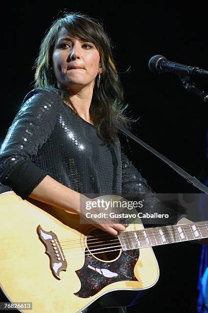 Singer KT Tunstall performs at the 106.7 Lite fm "One Night With Lite" Concert at Wamu Theater of Madison Square Garden September 17, 2007 in New...