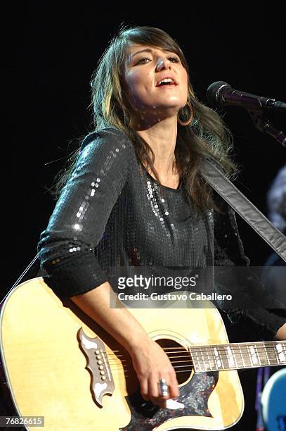 Singer KT Tunstall performs at the 106.7 Lite fm "One Night With Lite" Concert at Wamu Theater of Madison Square Garden September 17, 2007 in New...
