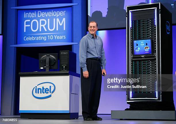 Intel CEO Paul Otellini delivers a keynote address during the 2007 Intel Developer Forum September 18, 2007 at the Moscone Center in San Francisco,...