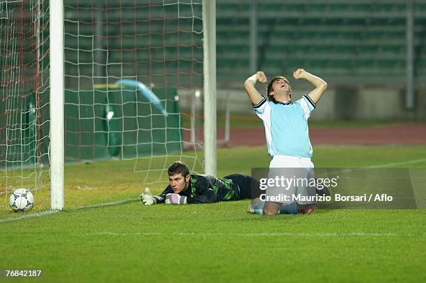 soccer player celebrating goal - sad football player stock pictures, royalty-free photos & images