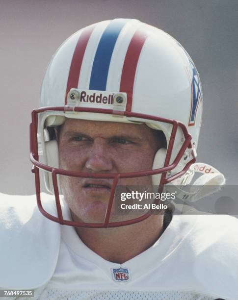 Billy Joe Tolliver, Quarterback for the Houston Oilers prepares to throw during the American Football Conference West game against the Los Angeles...