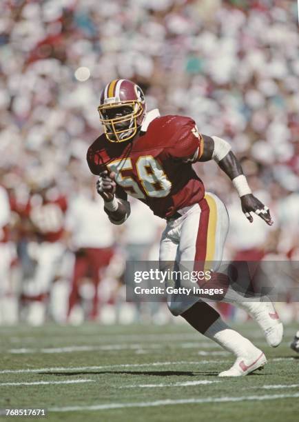 Wilber Marshall, Linebacker for the Washington Redskins during the National Football Conference East game against the Phoenix Cardinals on 25...
