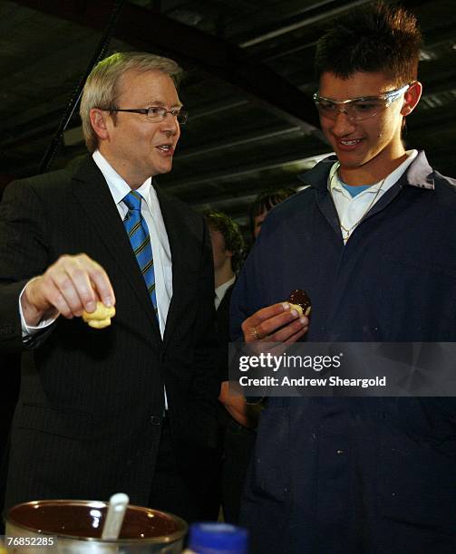 Kevin Rudd 2007 20 Canberra Secondary School Stock Photos, High-Res Pictures, and ...