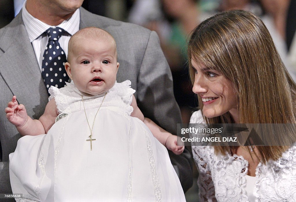 Spain's Prince Felipe (L), Princess Leti