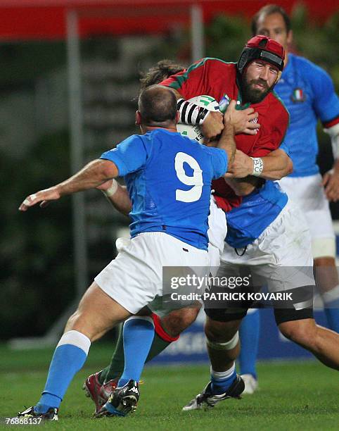 Troncon Rugby 50 Scrum Half Alessandro Troncon Photos & High Res Pictures - Getty Images