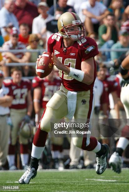 Quarterback Matt Ryan of the Boston College Eagles prepares to throw against the Army Black Knights at Alumni Stadium September 22, 2007 in Chestnut...