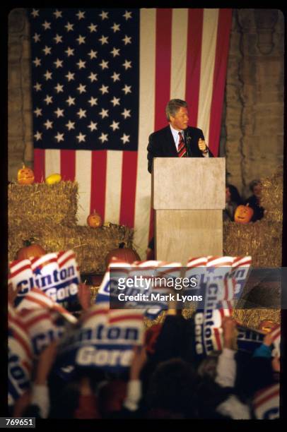 Presidential candidate Governor Bill Clinton speaks on the final weekend of his campaign October 30, 1992 in Springfield, OH. Clinton defeated four...