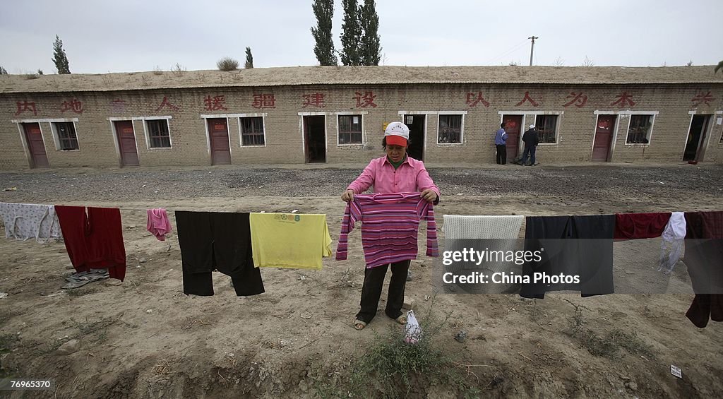 Seasonal Migrant Workers Support Cotton Industry