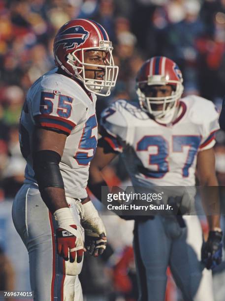 Mark Maddox, Linebacker for the Buffalo Bills during the American Football Conference East game against the New England Patriots on 7 November 1993...