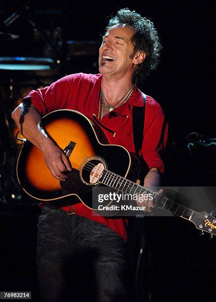 Bruce Springsteen 2005 Bruce Springsteen 2005 Photos and Premium High Res Pictures - Getty Images