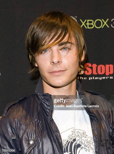 Zac Efron visits GameStop for the release of "Halo 3" on September 24, 2007 in Universal City, California.
