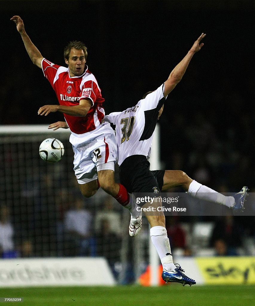 Luton Town v Charlton Athletic - Carling Cup