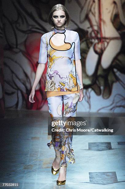 Model walks down the catwalk during the Prada fashion show as part of Milan Fashion Week Spring Summer 08 on September 25, 2007 in Milan, Italy.