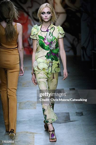 Model walks down the catwalk during the Prada fashion show as part of Milan Fashion Week Spring Summer 08 on September 25, 2007 in Milan, Italy.