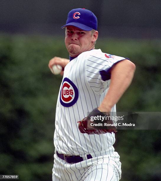 Kerry Wood of the Chicago Cubs pitching to the Atlanta Braves on May 29, 1998 during a MLB game in Chicago, Illinois.