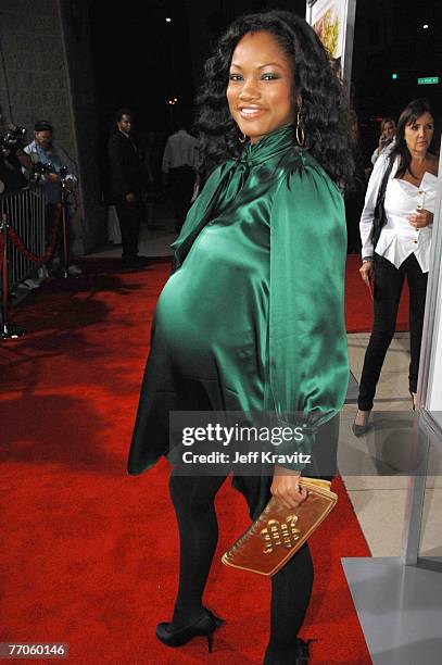 Garcelle Beauvais arrives at the "Feast of Love" premiere at The Academy of Motion Picture Arts and Sciences on September 25, 2007 in Los Angeles,...