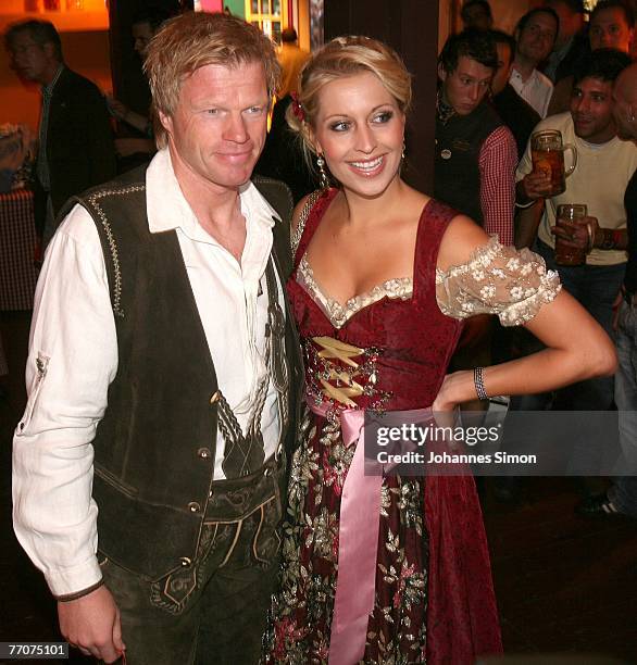 Bayern goalkeeper Oliver Kahn and his girlfriend Verena Kehrt attend the Bild Wiesn Stammtisch in Hippodrom beer tent during Oktoberfest Beer...