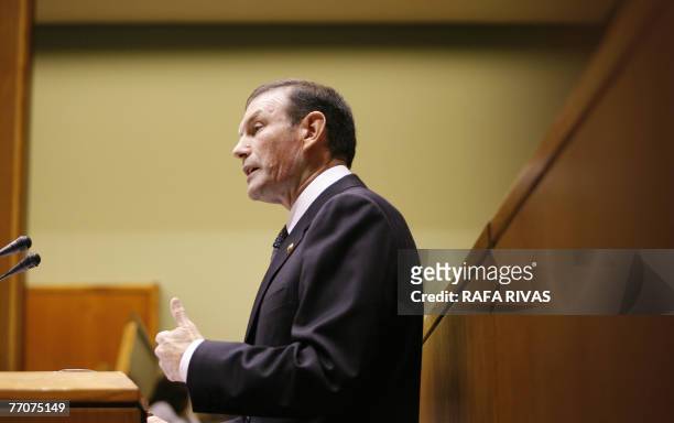 Basque regional government president Juan Jose Ibarretxe addresses memebers of parliament during the general session at the Basque Parliament, 28...