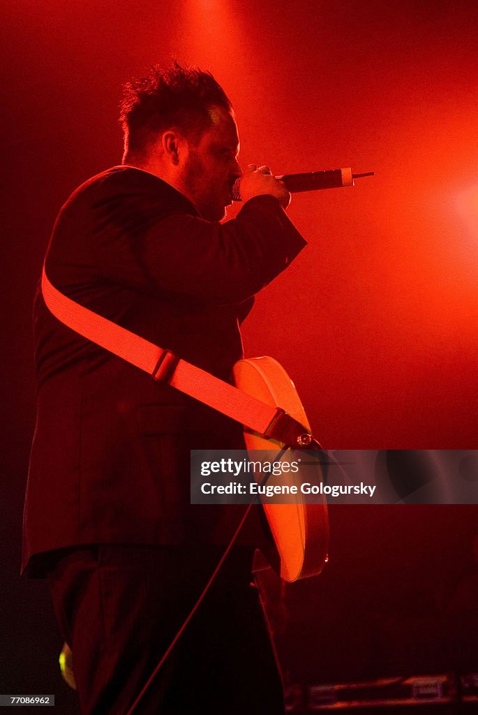 Yellowcard, Blue October and Shiny Toy Gun in Concert at the Nokia Theater - September 26, 2007