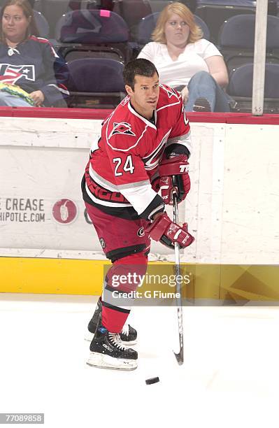 Scott Walker of the Carolina Hurricanes warms up before the game against the Washington Capitals at the Verizon Center September 25, 2007 in...