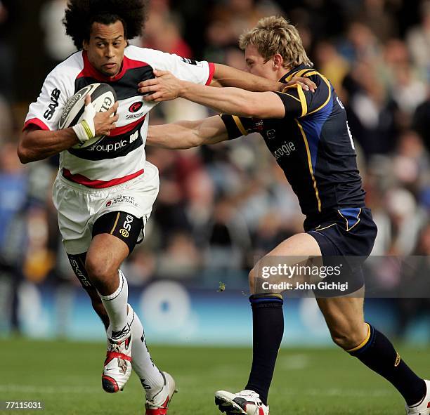 Richard Haughton of Saracens tries to break away during the Guinness Premiership game between Leeds Carnegie and Saracens at Headingley Carnegie on...