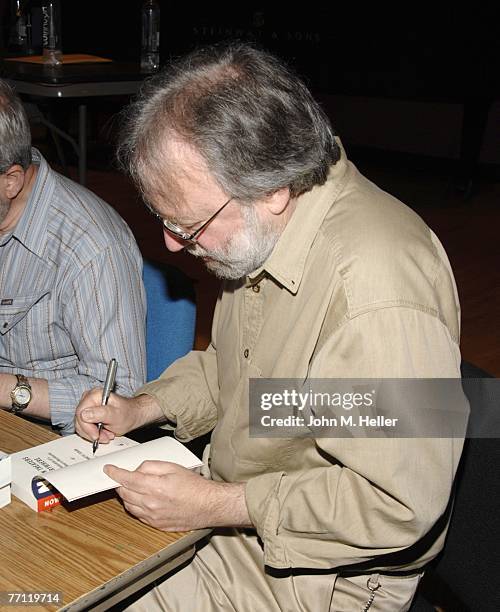 Critic Panel 115 Kenneth Turan Stock Photos, High-Res Pictures, and Images - Getty ...