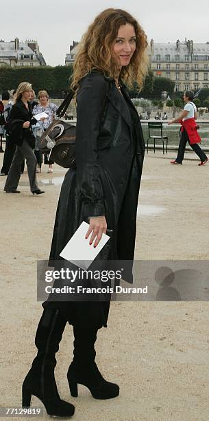 Marine Delterme arrives to attend the Christian Dior Fashion show during the Sping/ Summer 08 fashion week on October 1, 2007 in Paris, France.