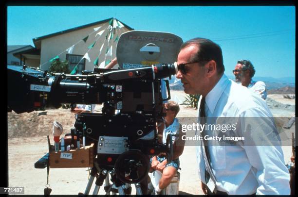 Actor and director Jack Nicholson looks into the viewfinder of a PanaFlex camera on the set of "The Two Jakes," the sequel to "Chinatown" September...