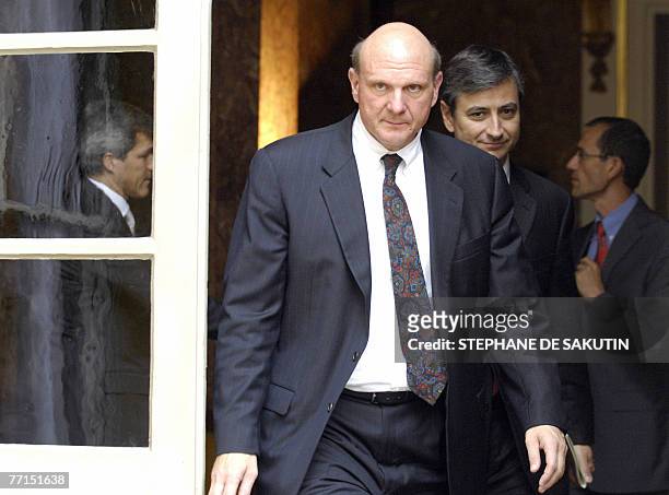 Microsoft Chief Executive Officer Steve Ballmer leaves the Hotel Matignon after a meeting with French Prime minister Francois Fillon, 02 October 2007...