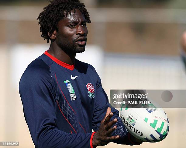 England rugby union winger Paul Sackey takes part in a training session in Marseille, 02 October 2007. England take on Australia in Marseille, 06...