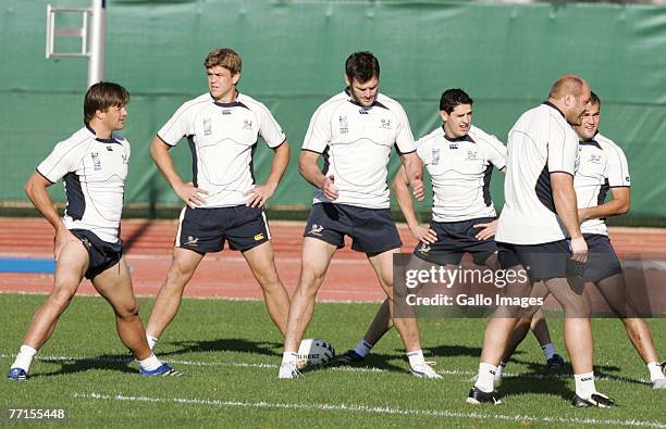 Bob Skinstad, Juan Smith, Danie Rossouw, Jaque Fourie, Os du Randt and Fourie du Preez during the South Africa training session at the Stade Jean...