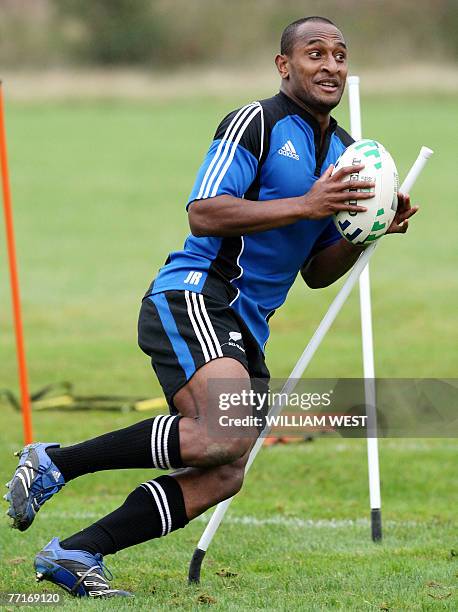 New Zealand Winger Joe Rokocoko Photos and Premium High Res Pictures