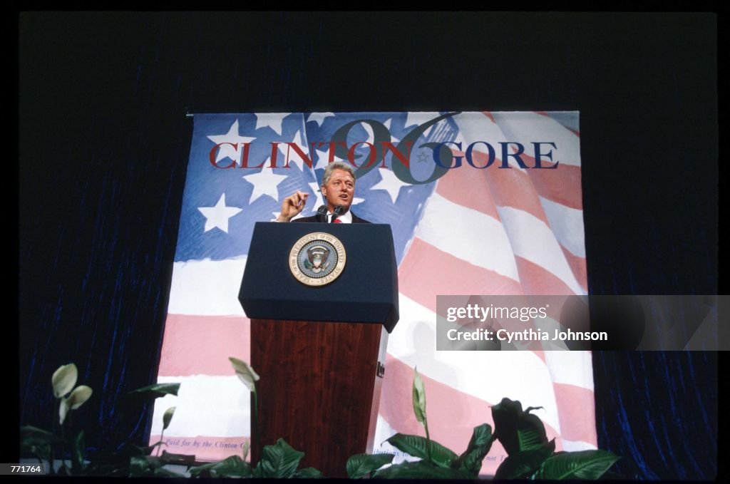 Bill Clinton Campaigns In Chicago