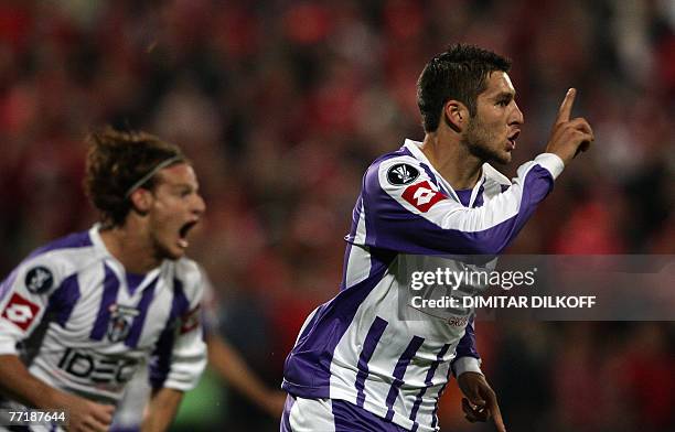 Toulouse's Andre-Pierre Gignac celebrates his goal against CSKA Sofia during their UEFA Cup first round football match in Sofia, 04 October 2007. AFP...