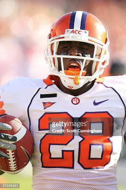 Spiller of the Clemson Tigers carries the ball against the Georgia Tech Yellow Jackets at Bobby Dodd Stadium on September 29, 2007 in Atlanta,...