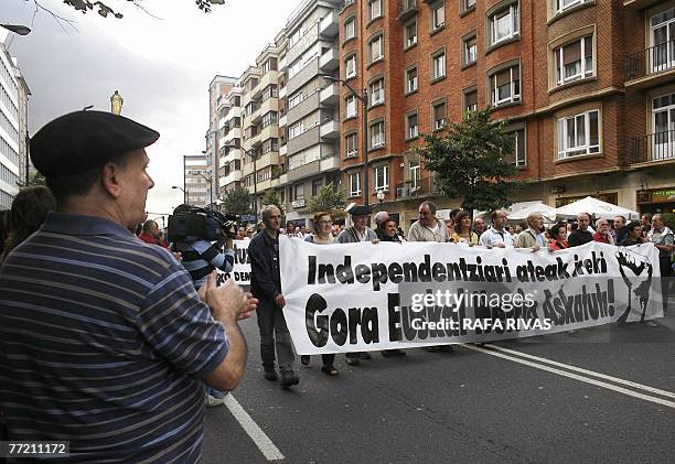 Basque Party 337 Bat Door Stock Photos, High-Res Pictures, and Images - Getty Images