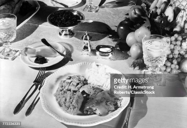 1940s 1950s DINNER TABLE PLACE SETTING MEAL ENTREE SLICED TURKEY STUFFING MASHED POTATO CRANBERRY SAUCE